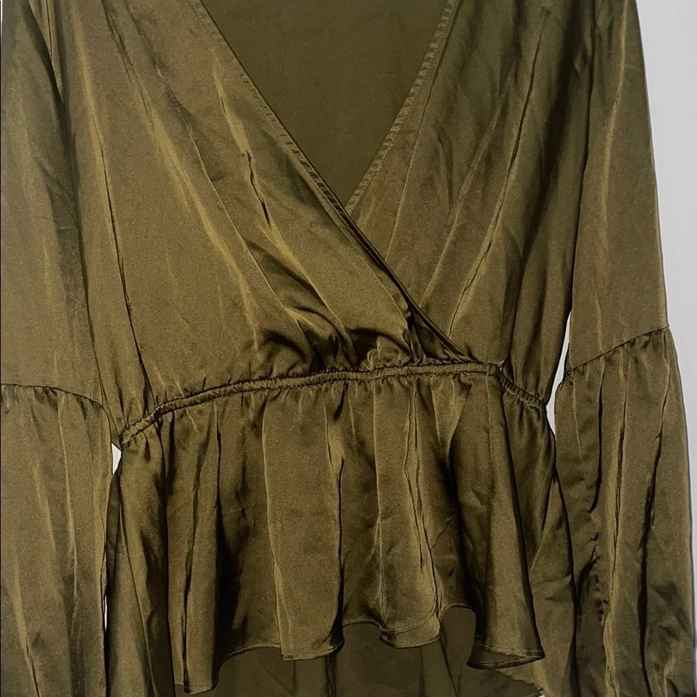 Guess Green Wrap Peplum Blouse Long Sleeve - Picture 3 of 4